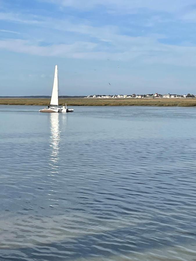 Vila Cap Sur Saint-Val Exteriér fotografie